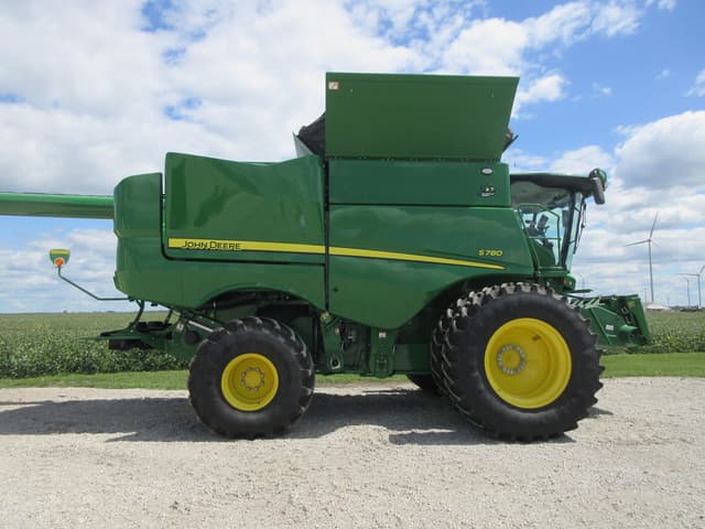 Image of John Deere S780 equipment image 4