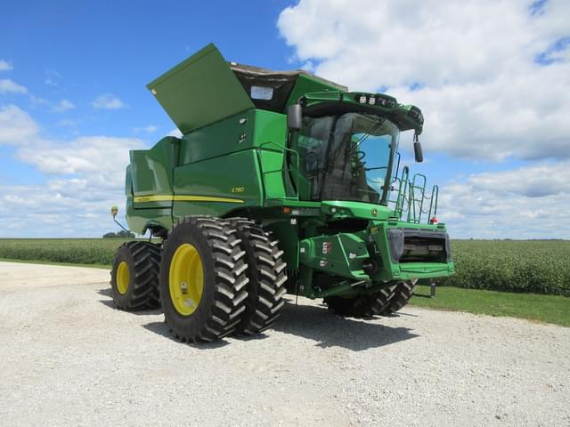 Image of John Deere S780 equipment image 3