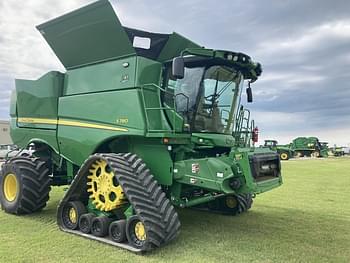 2022 John Deere S780 Equipment Image0