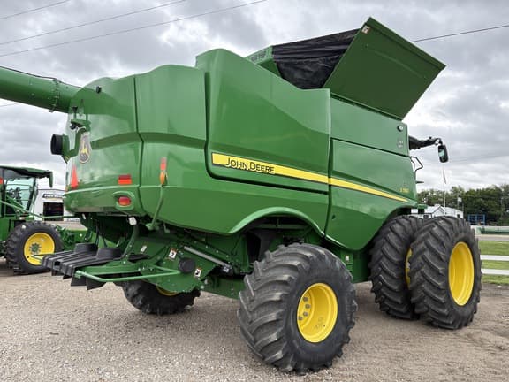Image of John Deere S780 equipment image 3