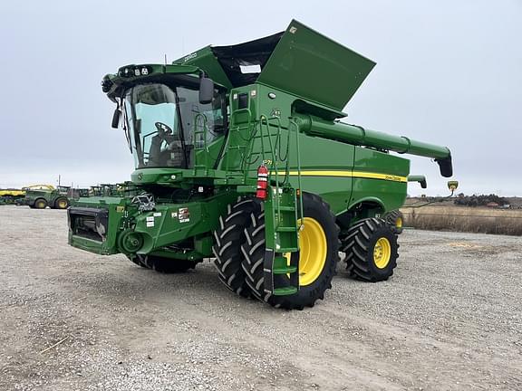 Image of John Deere S780 Primary image