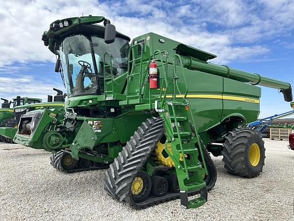 Image of John Deere S780 Primary image