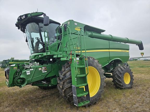 Image of John Deere S780 equipment image 2