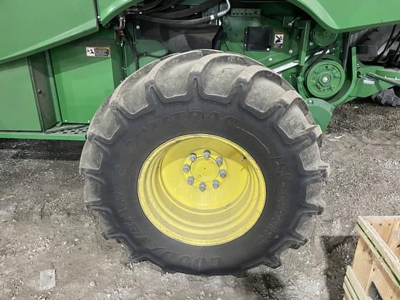 Image of John Deere S780 equipment image 3