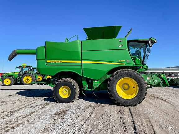 Image of John Deere S780 equipment image 3