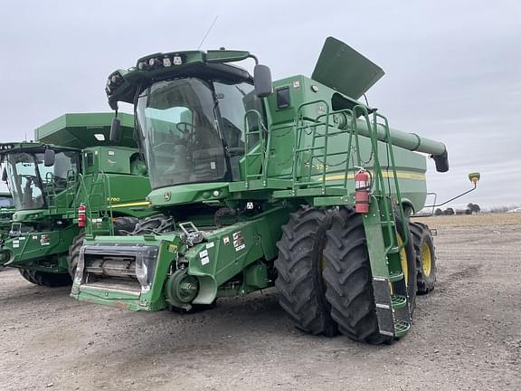 Image of John Deere S780 equipment image 2