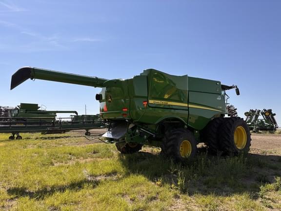 Image of John Deere S780 equipment image 3