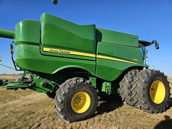 Image of John Deere S780 equipment image 3