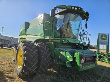 Main image John Deere S780