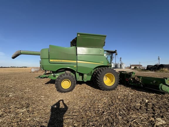 Image of John Deere S780 equipment image 3