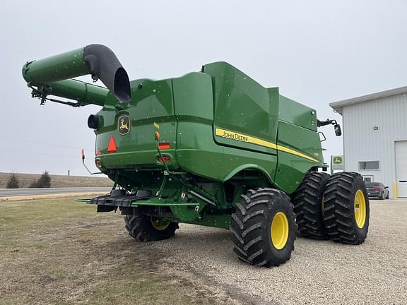 Image of John Deere S780 equipment image 2