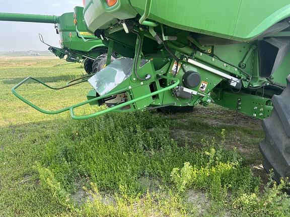 Image of John Deere S780 equipment image 3