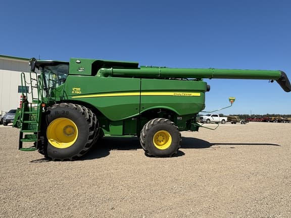 Image of John Deere S780 Primary image