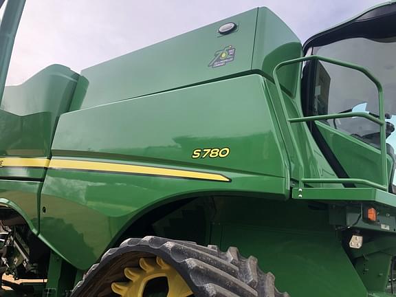 Image of John Deere S780 equipment image 4