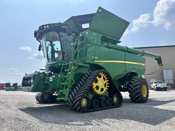 Main image John Deere S780