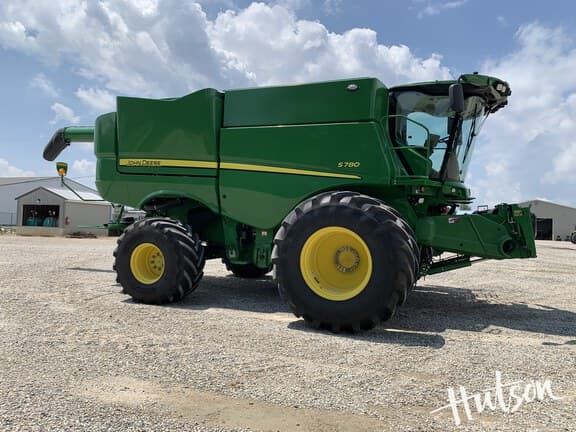 Image of John Deere S780 equipment image 2