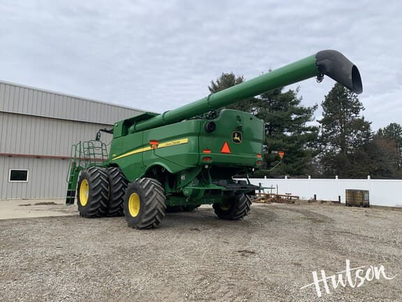 Image of John Deere S780 equipment image 3