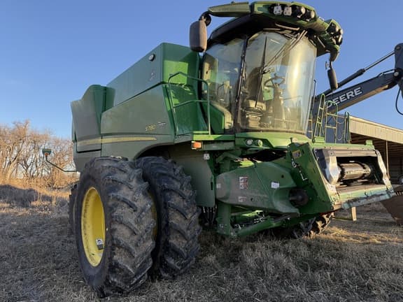 Image of John Deere S780 equipment image 1