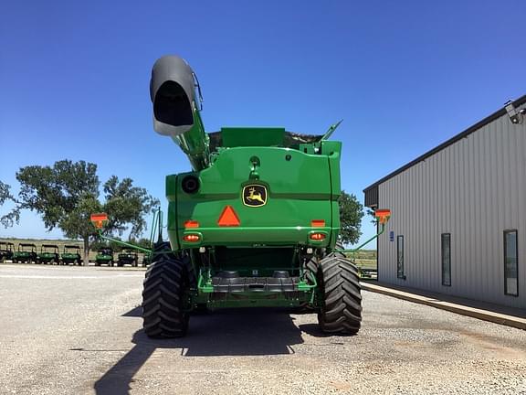 Image of John Deere S780 equipment image 4