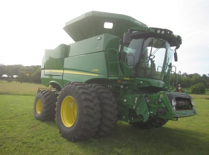 2022 John Deere S780 Equipment Image0