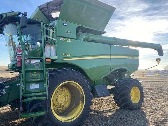 Main image John Deere S780