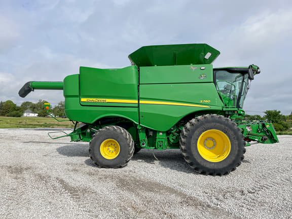 Image of John Deere S780 equipment image 3