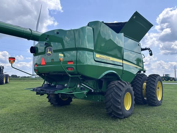 Image of John Deere S780 equipment image 3