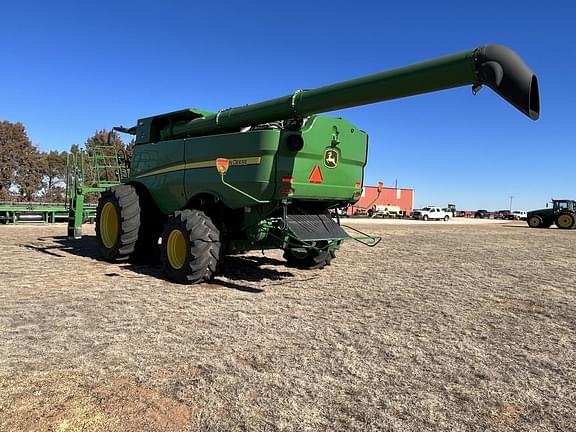 Image of John Deere S780 equipment image 3