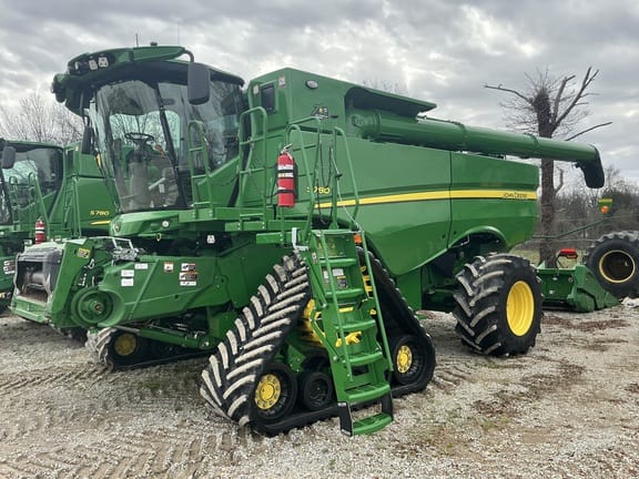 Main image John Deere S780
