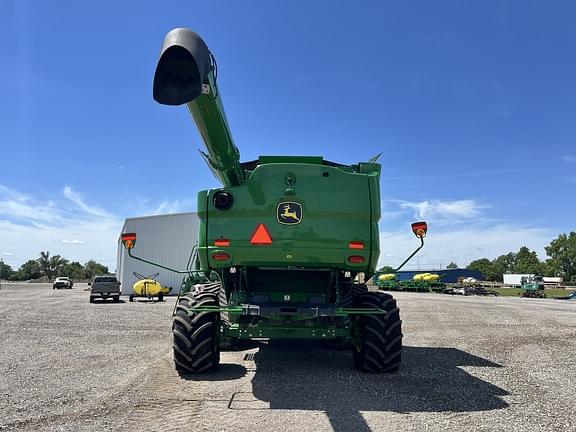 Image of John Deere S780 equipment image 3