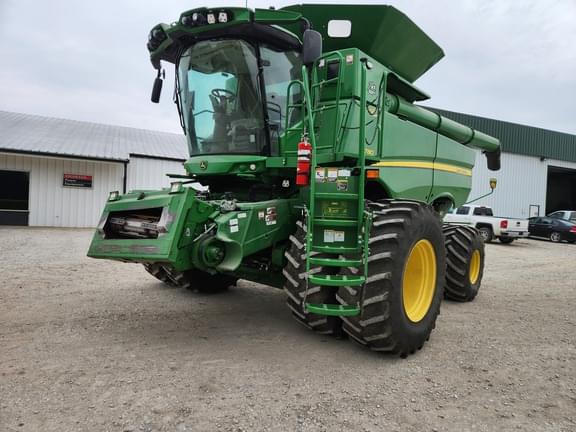 Image of John Deere S780 equipment image 3