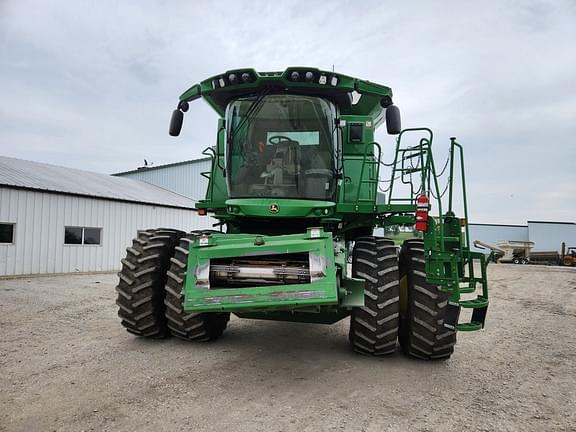 Image of John Deere S780 equipment image 2