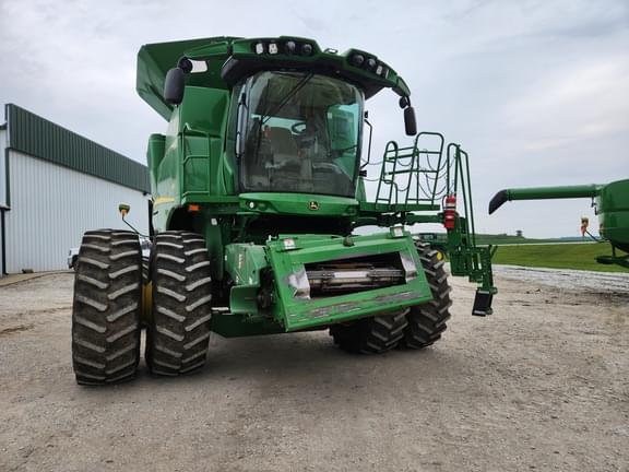 Image of John Deere S780 equipment image 4