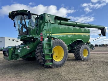 Main image John Deere S780