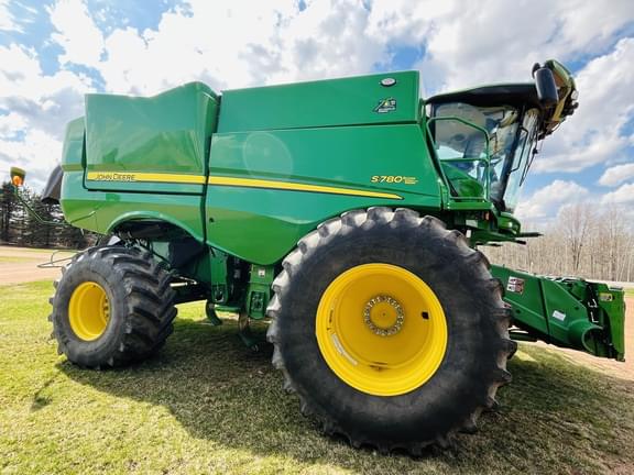 Image of John Deere S780 equipment image 4