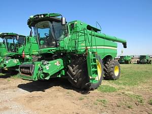 2022 John Deere S780 Image