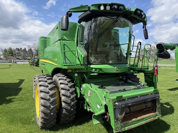 Image of John Deere S780 equipment image 2