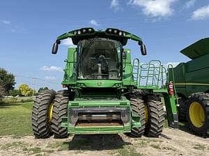 2022 John Deere S780 Image