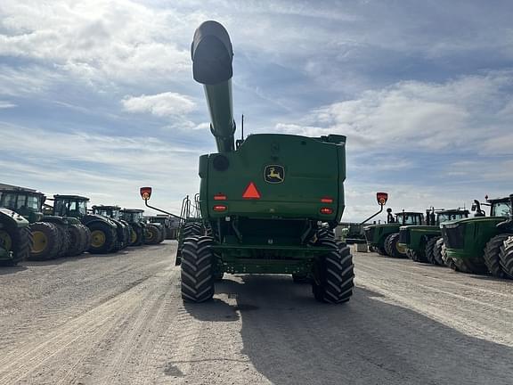 Image of John Deere S780 equipment image 3