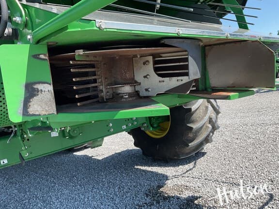 Image of John Deere S780 equipment image 4