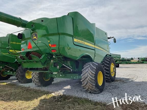 Image of John Deere S780 equipment image 2