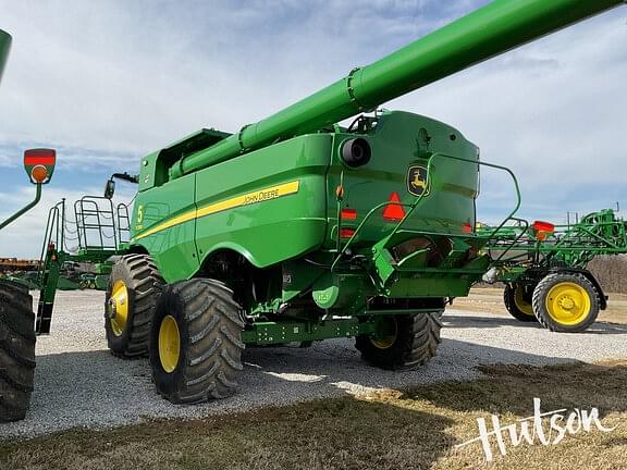 Image of John Deere S780 equipment image 3