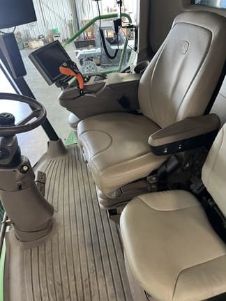 Image of John Deere S780 equipment image 2