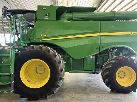 Image of John Deere S780 equipment image 3
