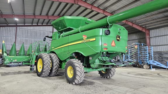 Image of John Deere S780 equipment image 2