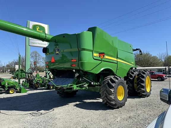 Image of John Deere S780 equipment image 2
