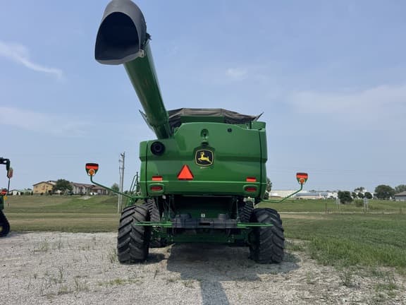 Image of John Deere S780 equipment image 3