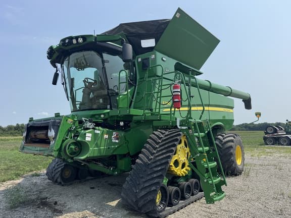 Image of John Deere S780 Primary image