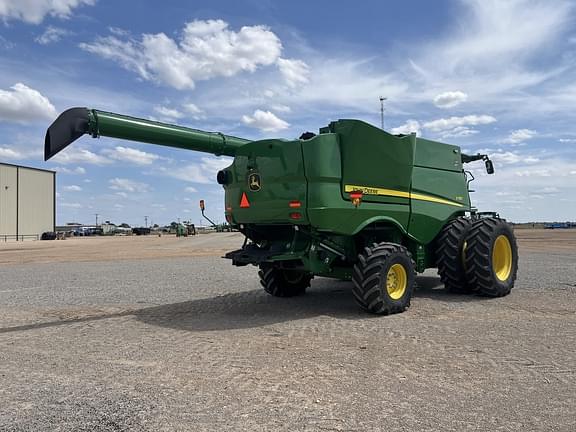 Image of John Deere S780 equipment image 4