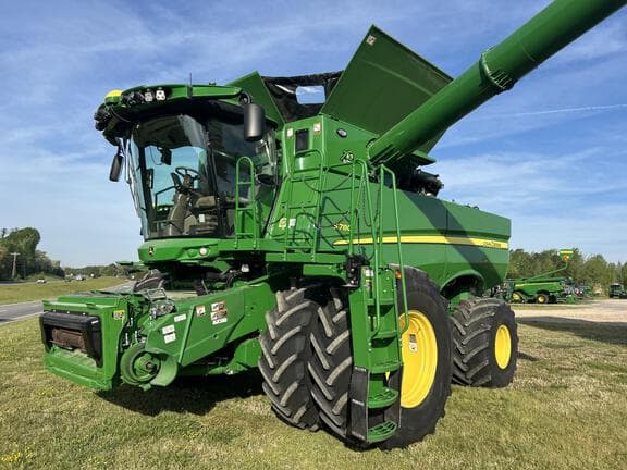 Image of John Deere S780 equipment image 3